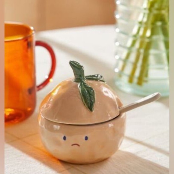 Sad Peach Sugar Dish
NWT
UO
COLOR- Peach - Picture 4 of 7